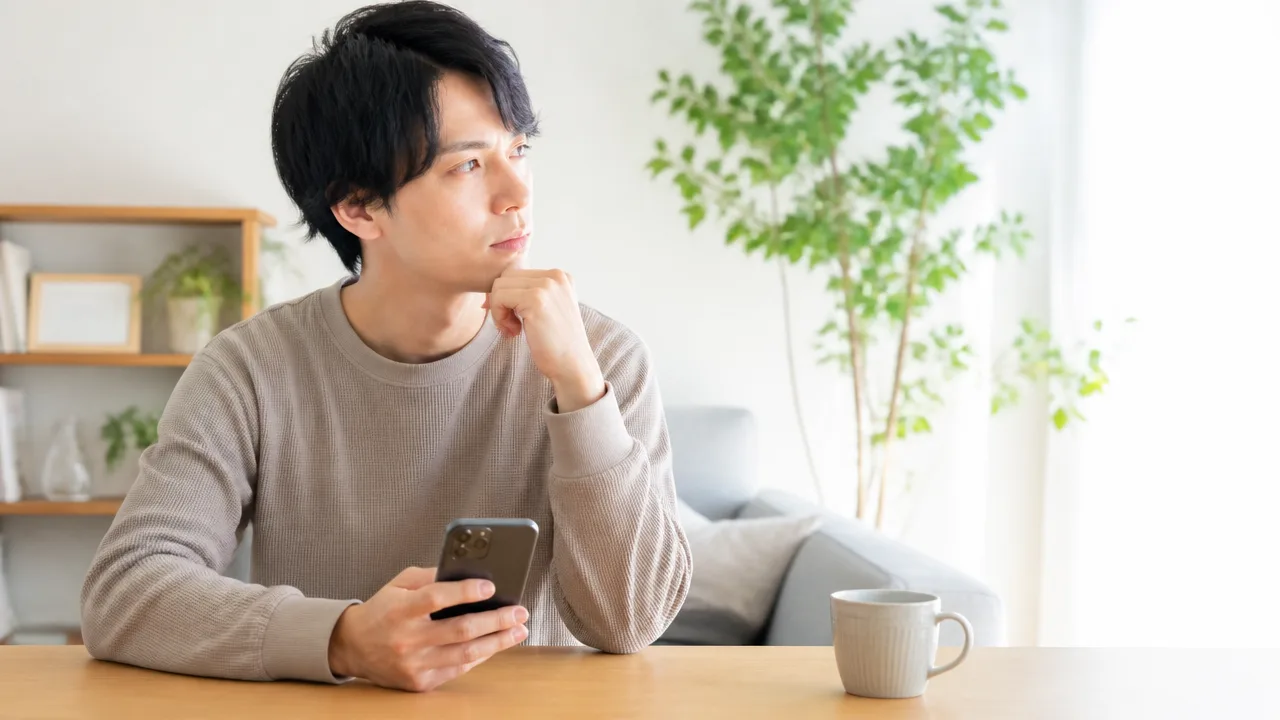 同級生へ久しぶりに男から連絡するのはあり？自然なきっかけと例文