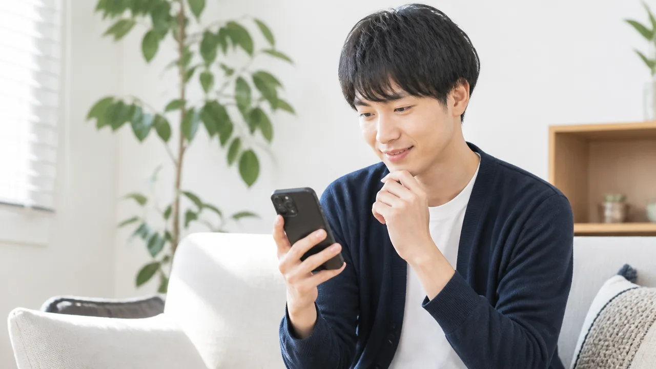同級生へ久しぶりに男から連絡するのはあり？自然なきっかけと例文