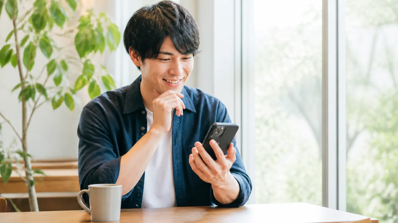 同級生へ久しぶりに男から連絡するのはあり？自然なきっかけと例文