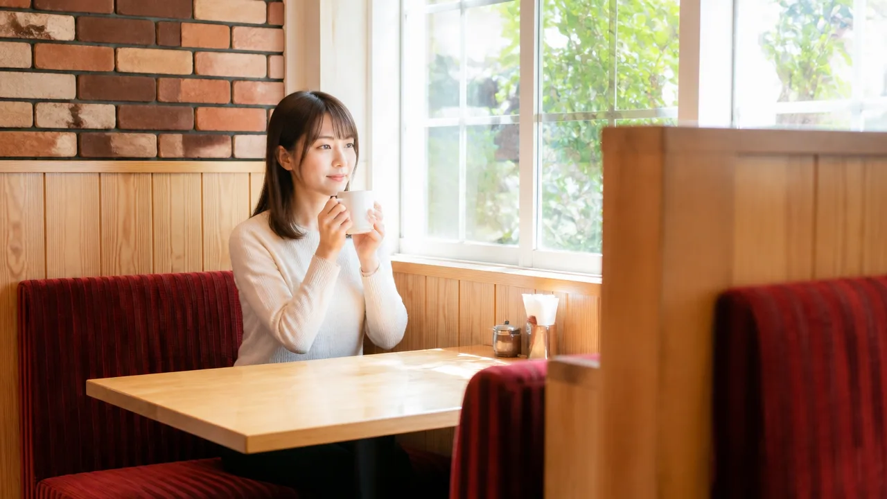 コメダ珈琲の1人席はある?入りやすい時間帯や過ごし方を紹介