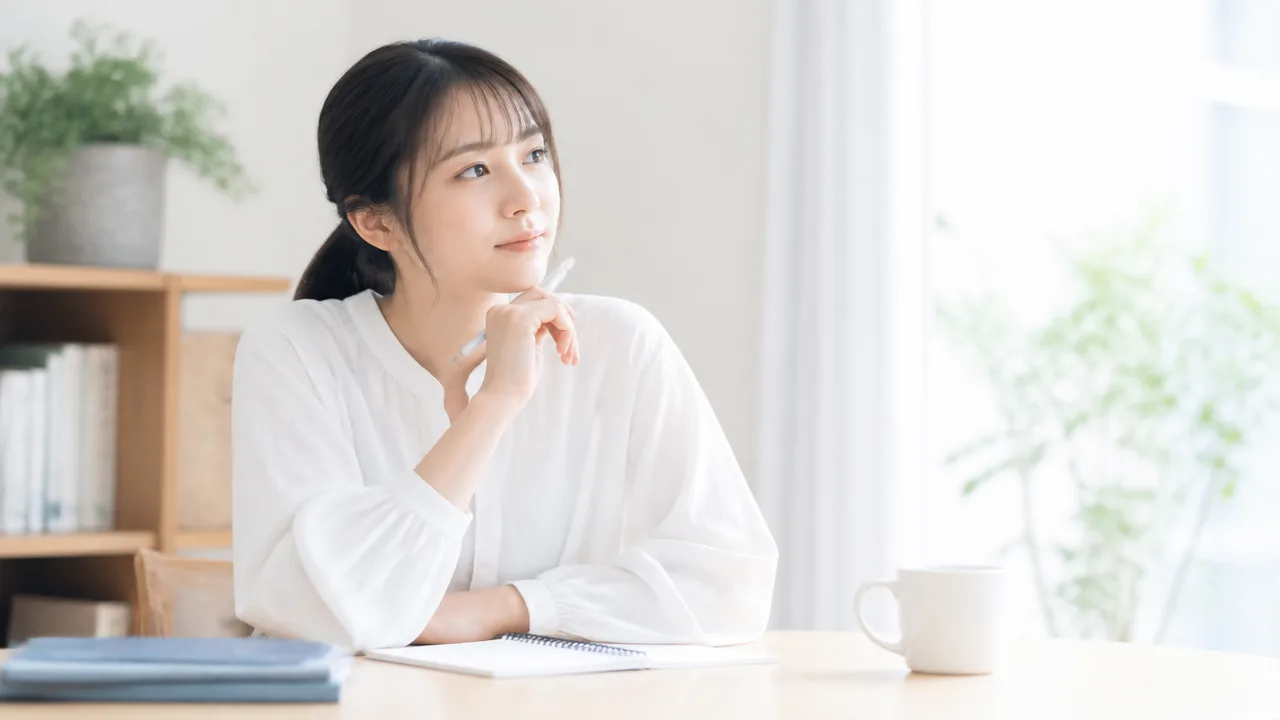 先生が好きな生徒にとる態度とは？見分け方と接し方を解説