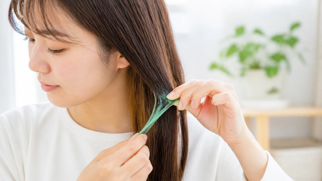 スライムが髪の毛についたときの取り方を状態別にやさしく解説