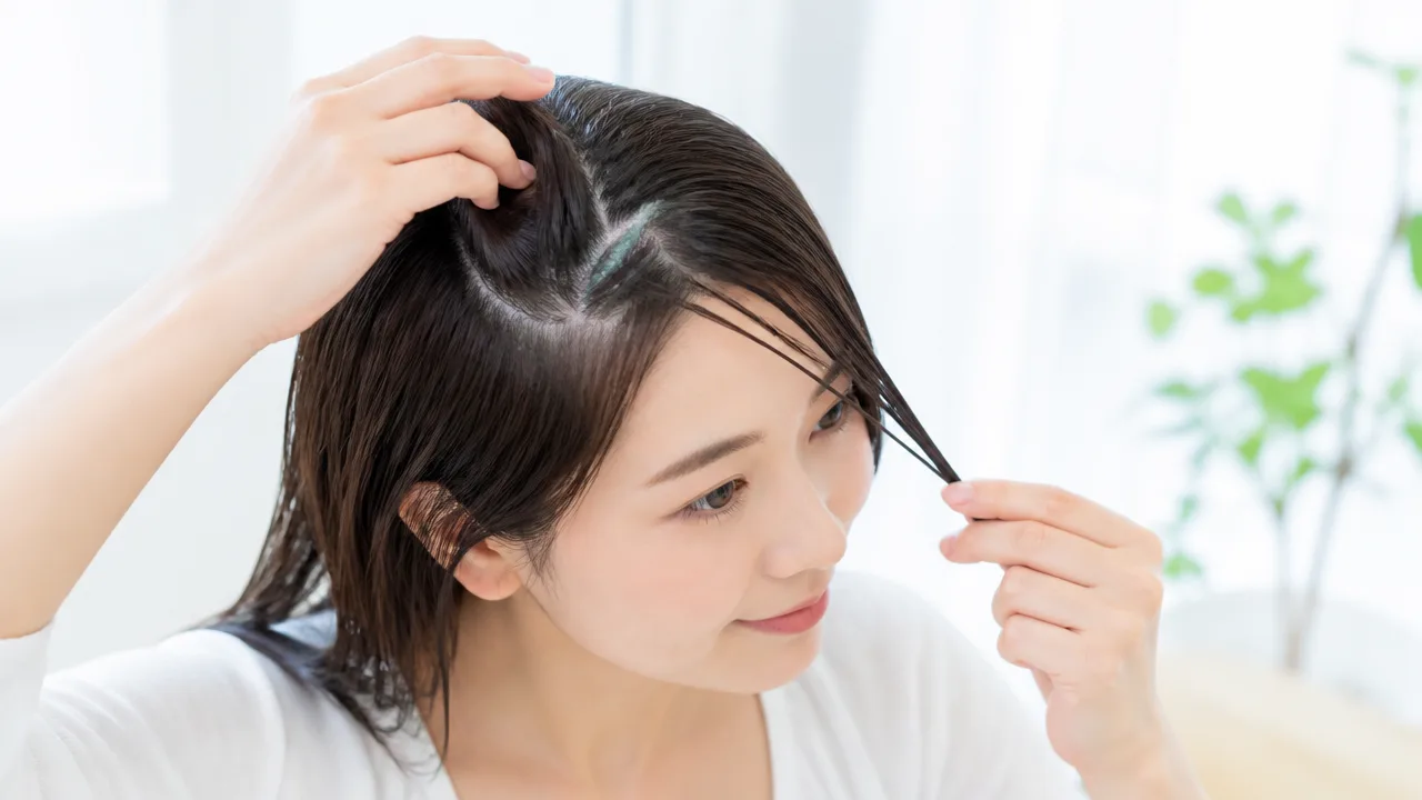 スライムが髪の毛についたときの取り方を状態別にやさしく解説